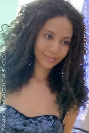 Zoe Massoterapeuta em Copacabana oferecendo uma sessão relaxante e personalizada.