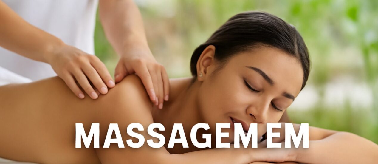 Mulher recebendo massagem relaxante em Botafogo, com ambiente tranquilo e natural.