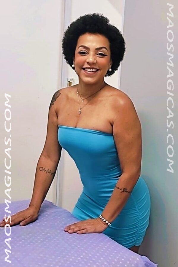 Massagem mútua realizada por Samara no Centro do Rio.