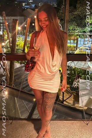 Bruna Massoterapeuta na Tijuca oferecendo atendimento personalizado em ambiente confortável.