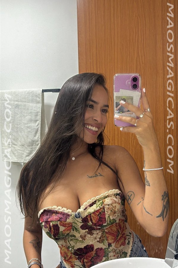 Camila, massoterapeuta no Mãos Mágicas